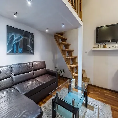 Heaven Eleven - Old Town Apartment *